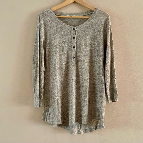 Aritzia Community Heathered Gray 100% Linen Henley Assymetrical Top Size MEDIUM - Picture 1 of 15